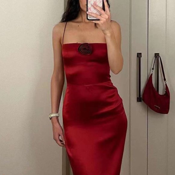 Reformation Dresses & Skirts - Reformation Frankie Dress Sangre Rosette